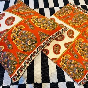 Pottery Barn set 2 square pillow shams cases